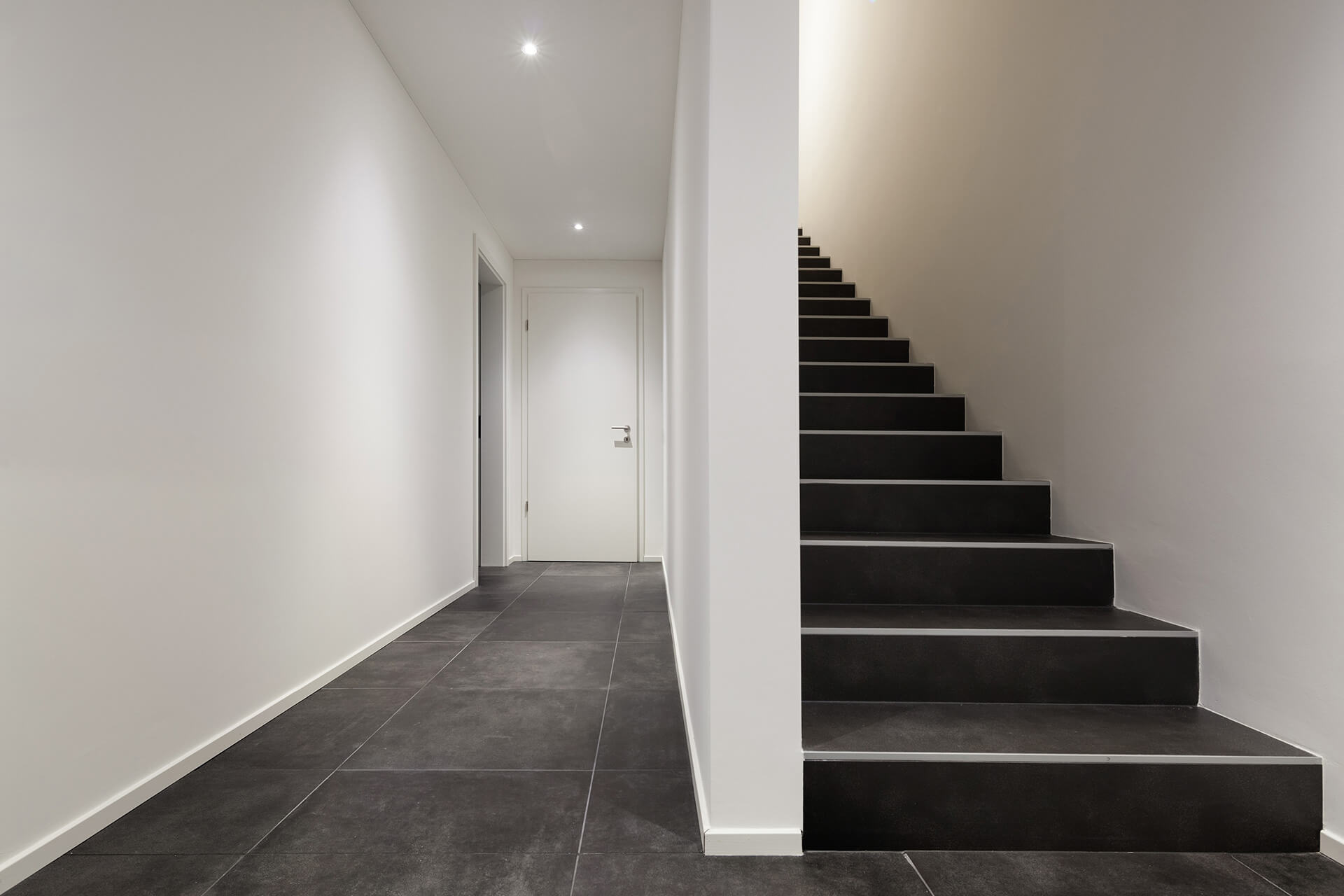 Flur & Treppe Fliesenleger Altenburg